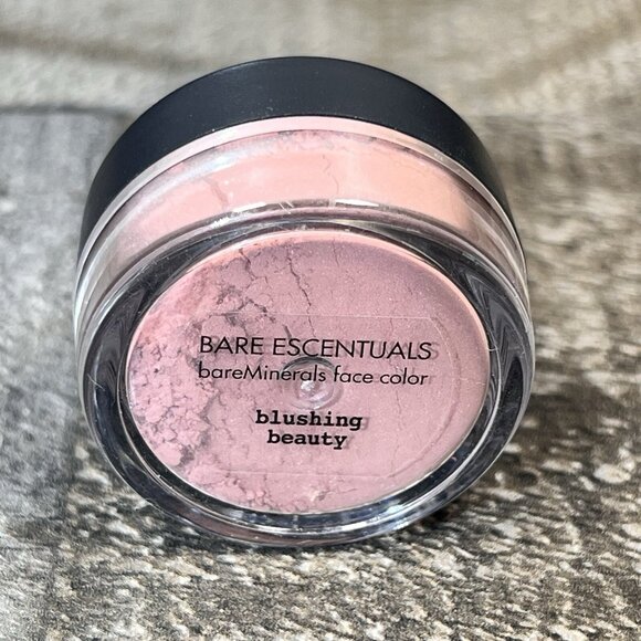 i.d. bareMinerals Blush- BLUSHING BEAUTY 30862 Face Color .85g / .03 oz - SEALED - Picture 1 of 3